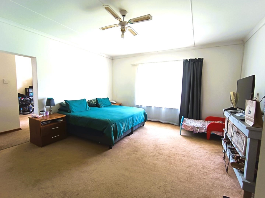 4 Bedroom Property for Sale in Universitas Free State